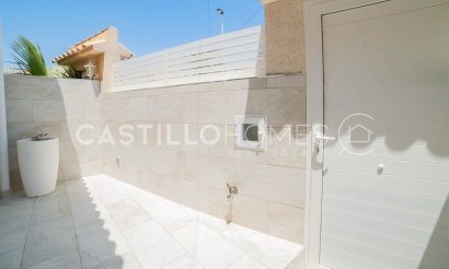 Resale - Townhouse - Torrevieja - Urb. Rosaleda