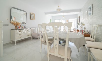Resale - Townhouse - Torrevieja - Urb. Rosaleda