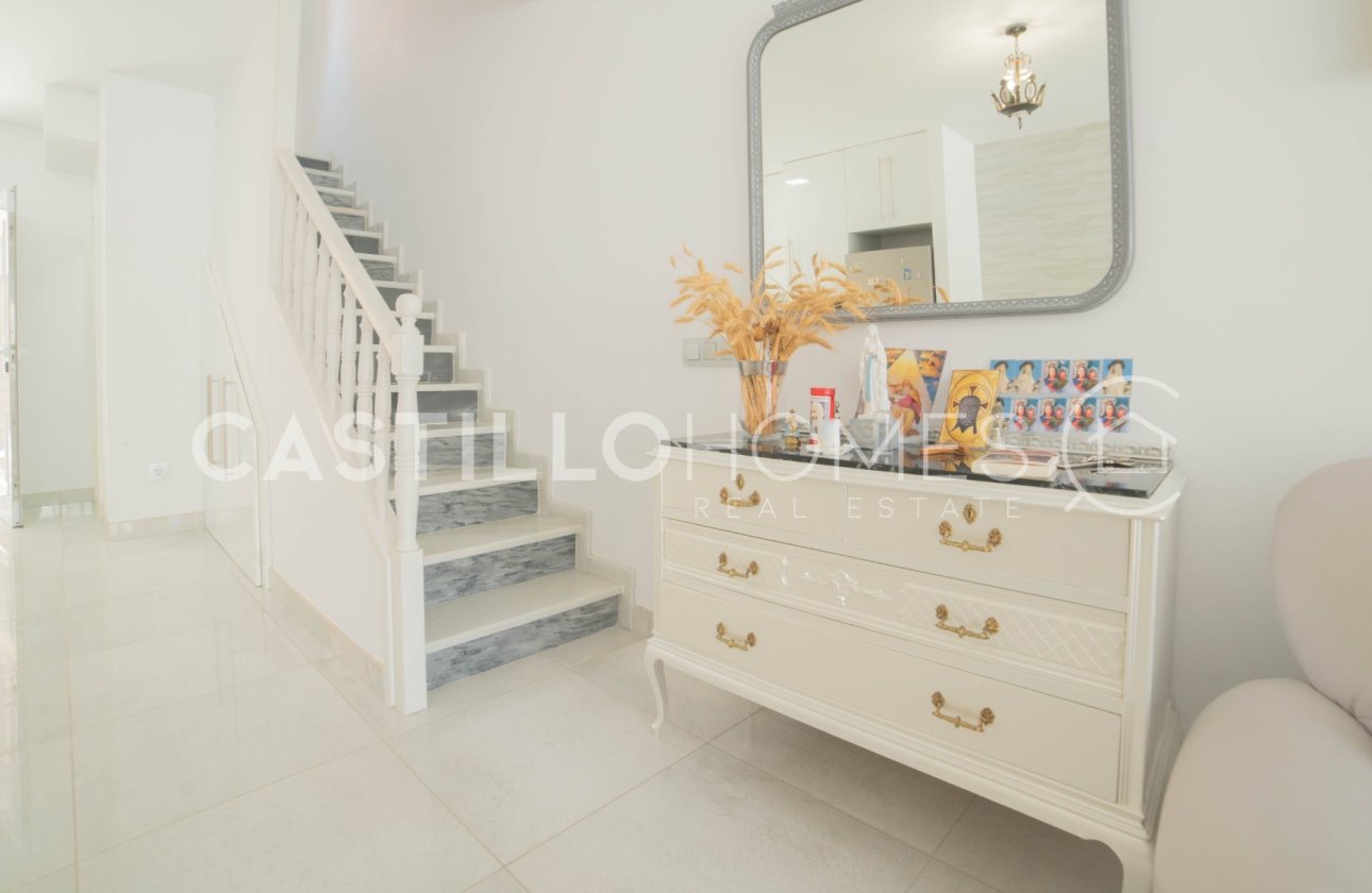 Resale - Townhouse - Torrevieja - Urb. Rosaleda