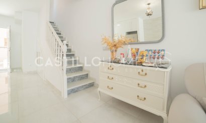 Resale - Townhouse - Torrevieja - Urb. Rosaleda