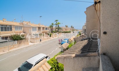 Resale - Townhouse - Torrevieja - Urb. Rosaleda