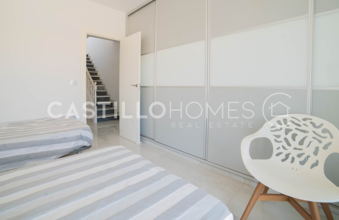 Resale - Townhouse - Torrevieja - Urb. Rosaleda