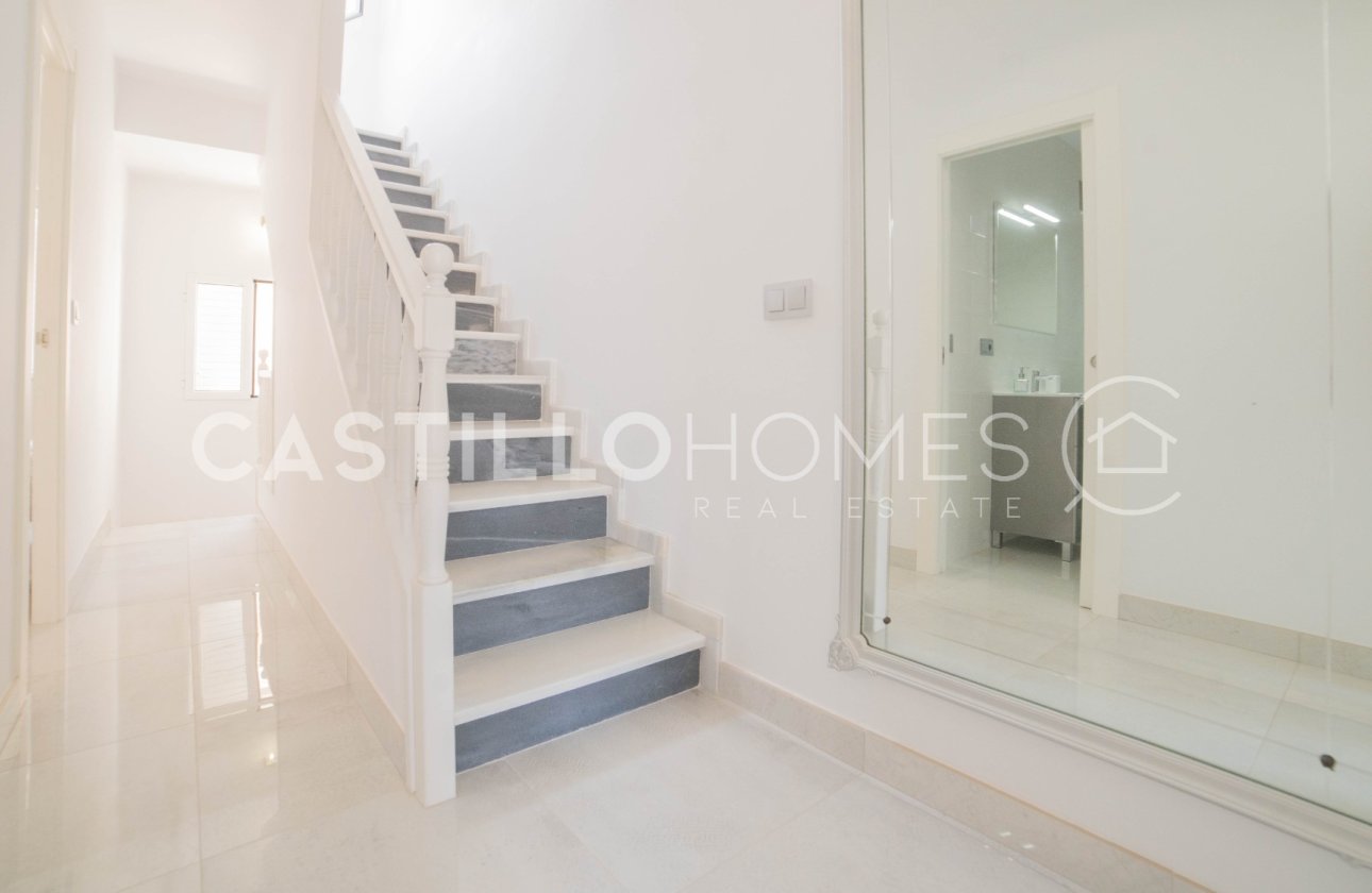 Resale - Townhouse - Torrevieja - Urb. Rosaleda