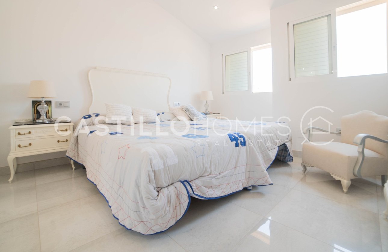 Resale - Townhouse - Torrevieja - Urb. Rosaleda