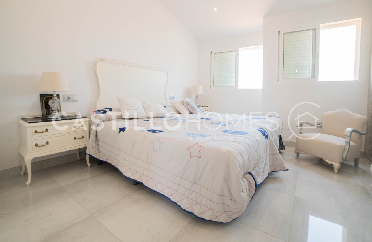 Resale - Townhouse - Torrevieja - Urb. Rosaleda