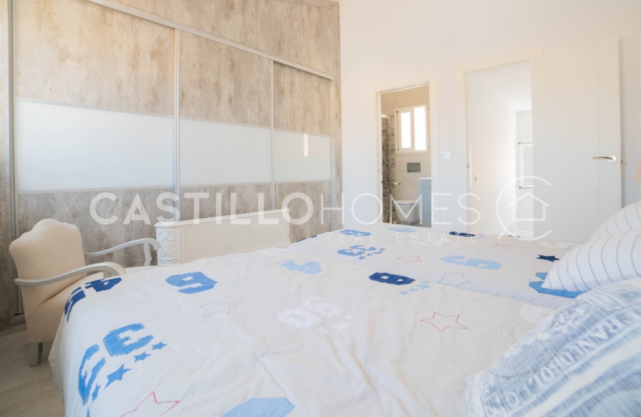 Resale - Townhouse - Torrevieja - Urb. Rosaleda