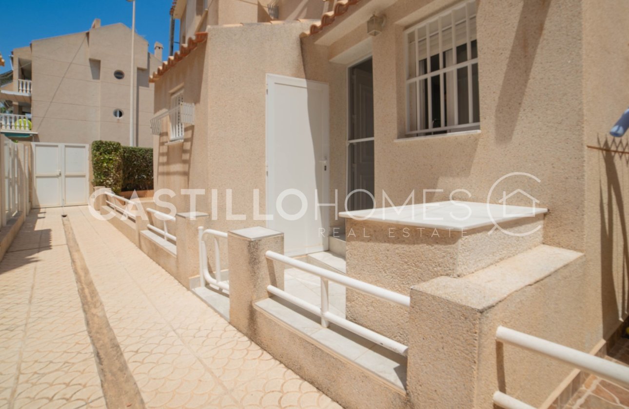 Resale - Townhouse - Torrevieja - Urb. Rosaleda