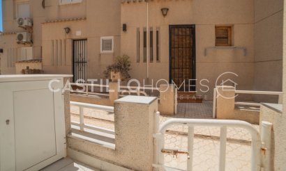 Resale - Townhouse - Torrevieja - Urb. Rosaleda