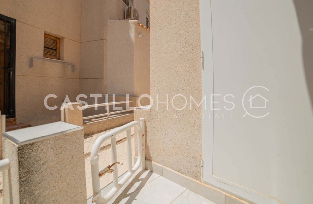 Resale - Townhouse - Torrevieja - Urb. Rosaleda