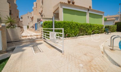 Resale - Townhouse - Torrevieja - Urb. Rosaleda