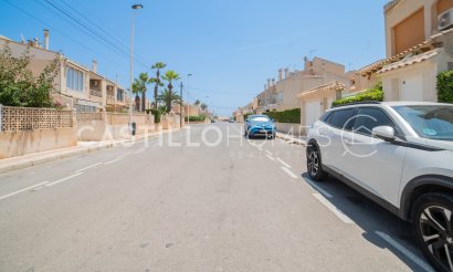 Resale - Townhouse - Torrevieja - Urb. Rosaleda