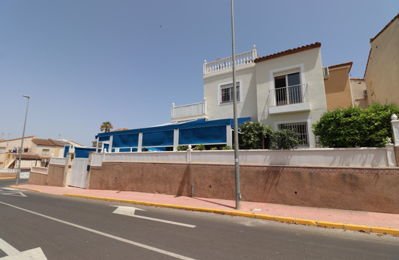 Resale - Villa - Algorfa - Montebello