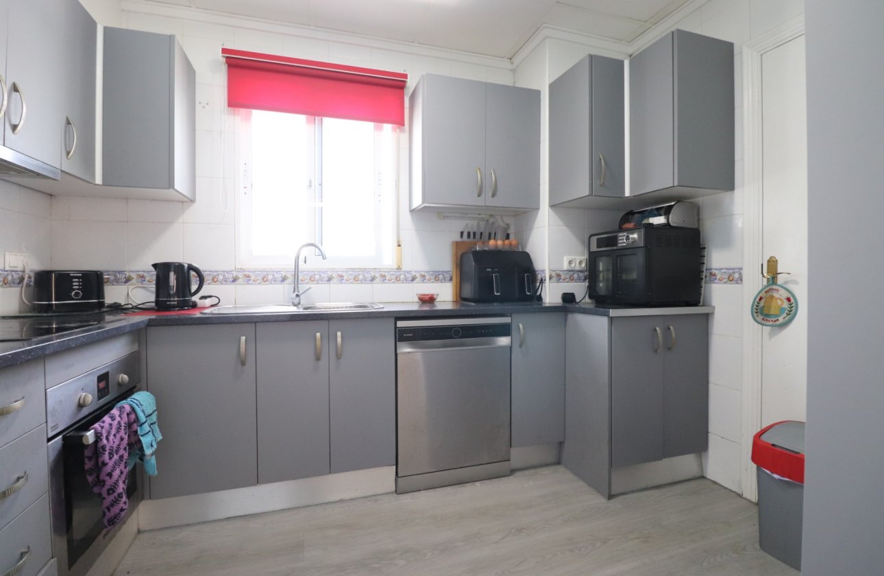 Resale - Villa - Algorfa - Montebello