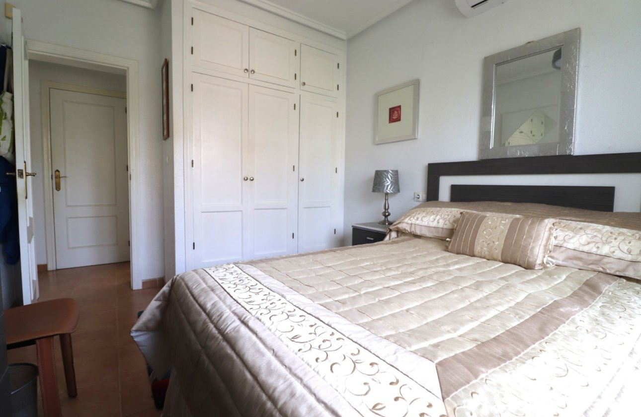 Resale - Villa - Algorfa - Montebello