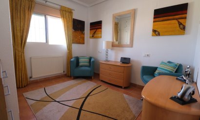 Resale - Villa - Algorfa - Montebello