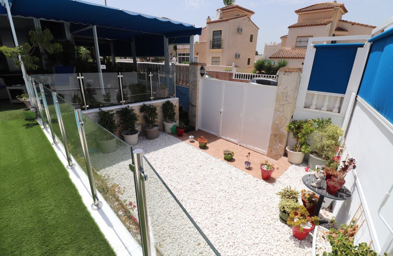 Resale - Villa - Algorfa - Montebello