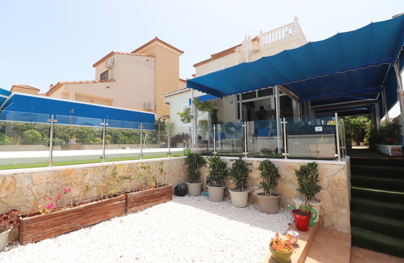 Resale - Villa - Algorfa - Montebello
