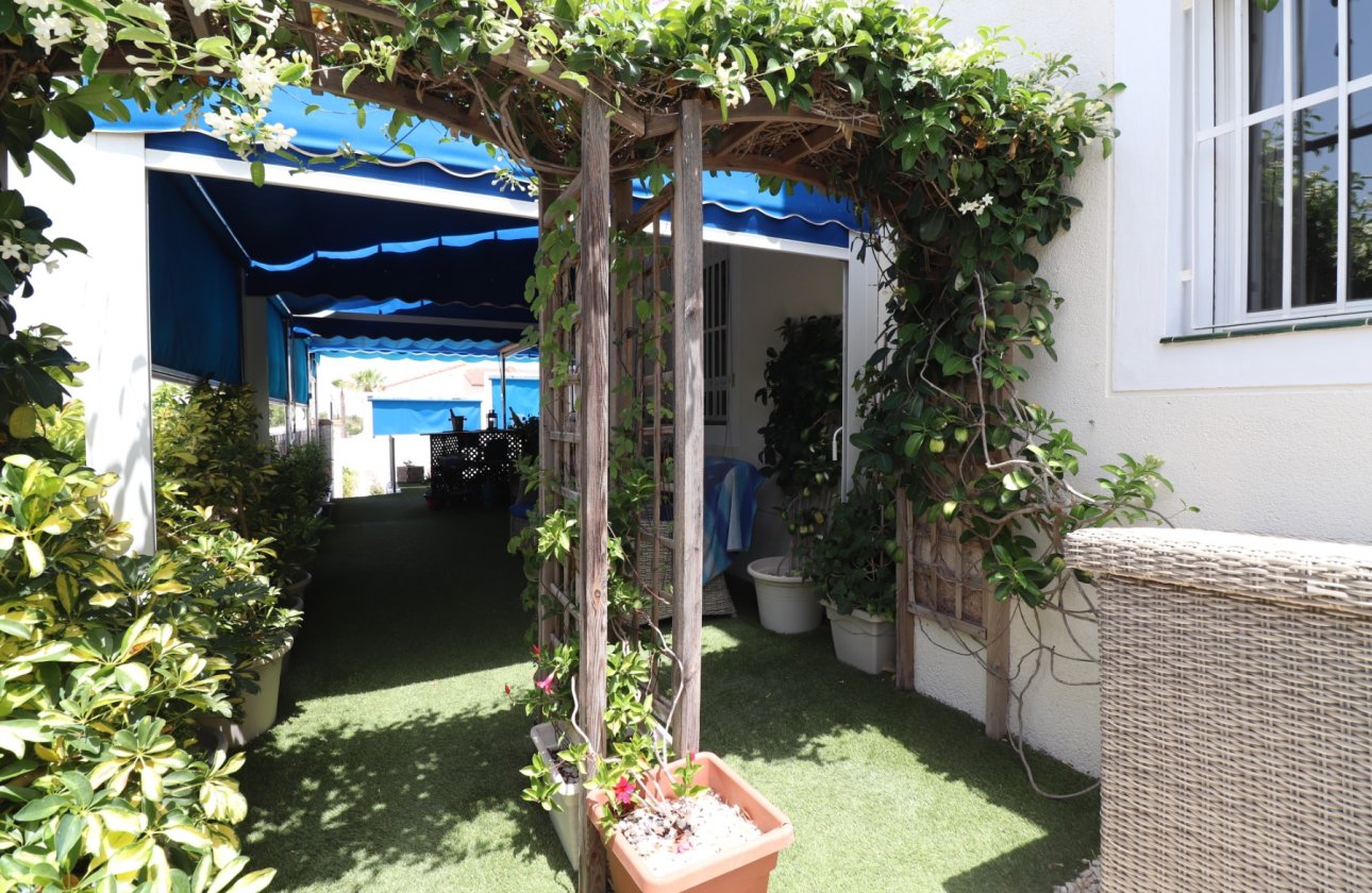 Resale - Villa - Algorfa - Montebello