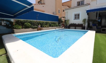 Resale - Villa - Algorfa - Montebello