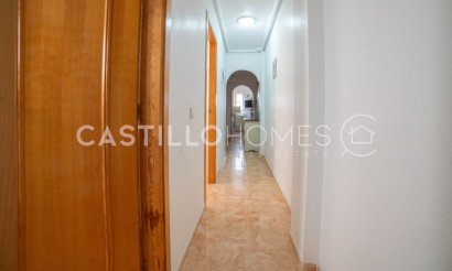 Resale - Apartment / flat - Torrevieja - Parque de Las Naciones