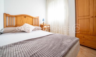 Resale - Apartment / flat - Torrevieja - Parque de Las Naciones
