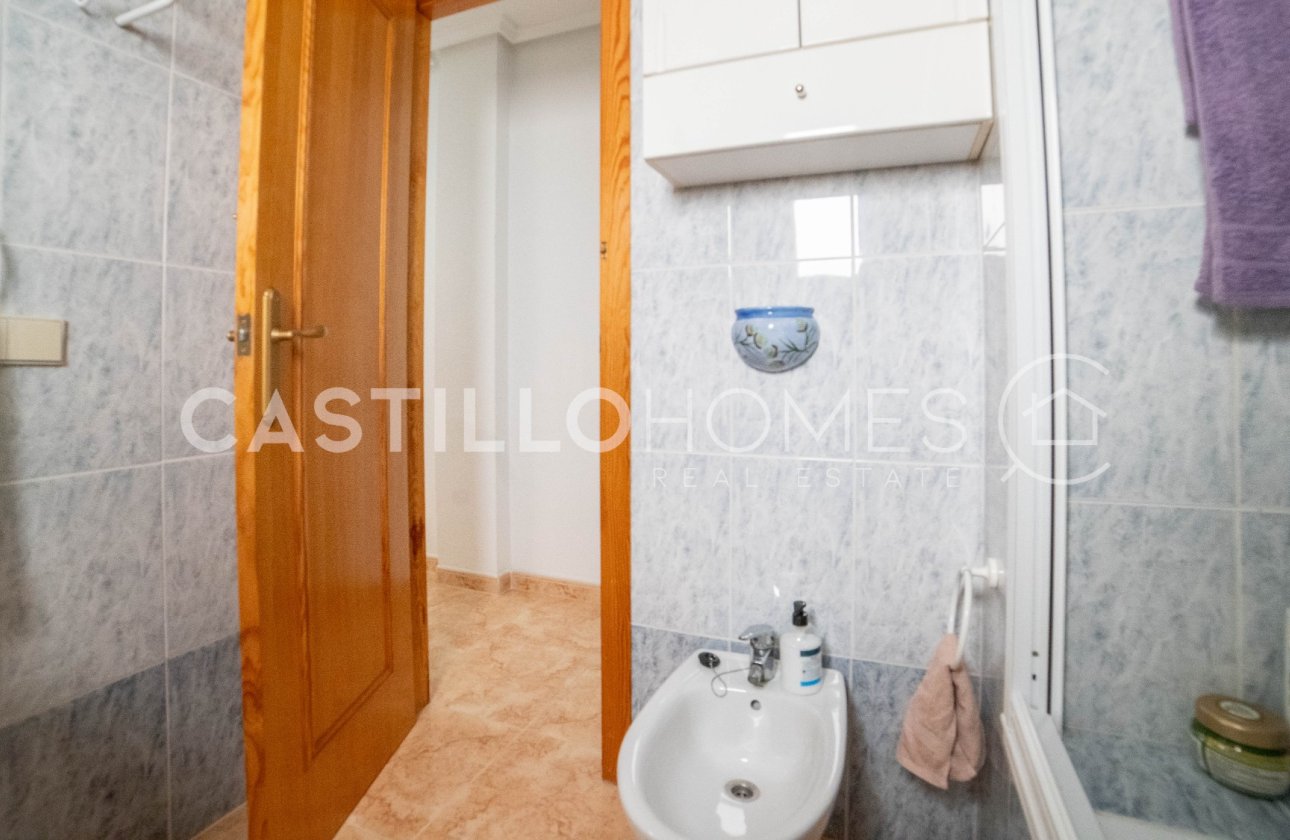 Resale - Apartment / flat - Torrevieja - Parque de Las Naciones