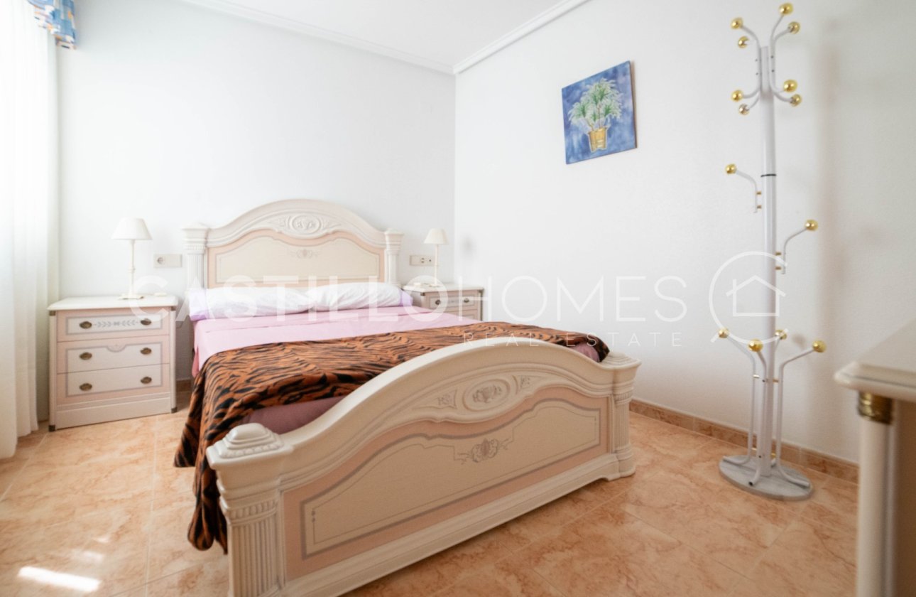 Resale - Apartment / flat - Torrevieja - Parque de Las Naciones