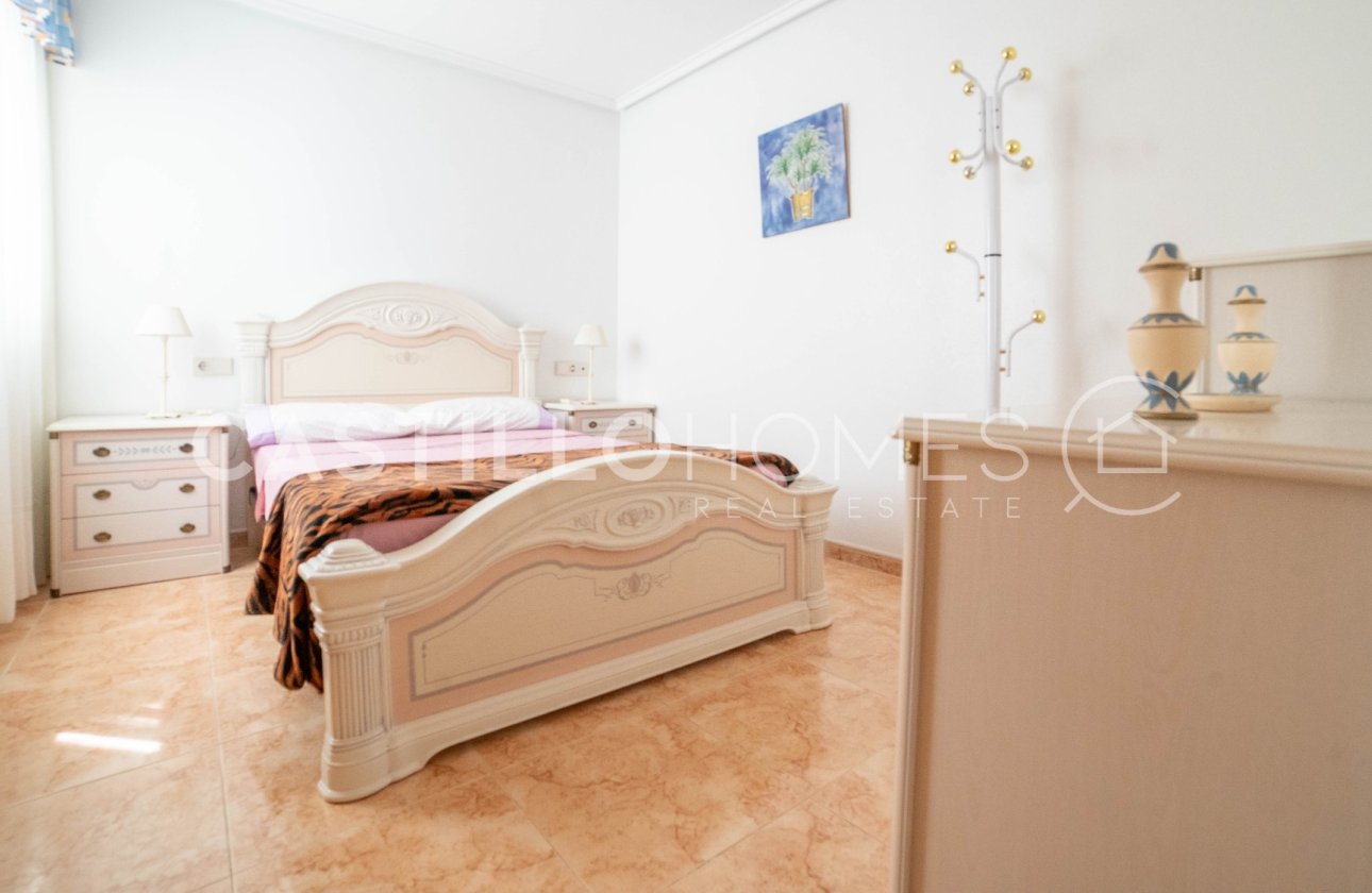 Resale - Apartment / flat - Torrevieja - Parque de Las Naciones