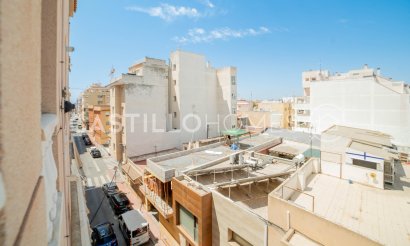 Resale - Apartment / flat - Torrevieja - Parque de Las Naciones