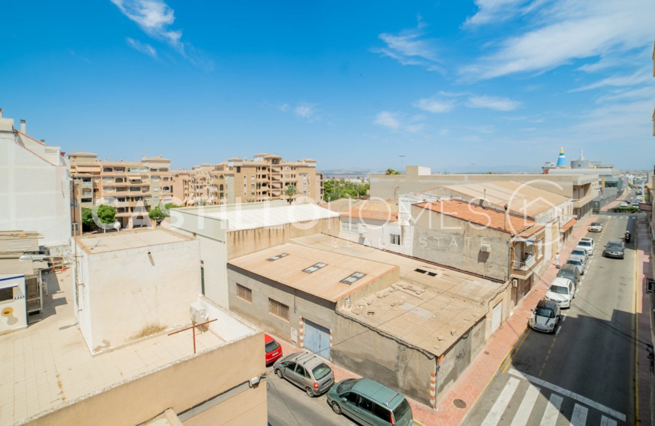 Resale - Apartment / flat - Torrevieja - Parque de Las Naciones