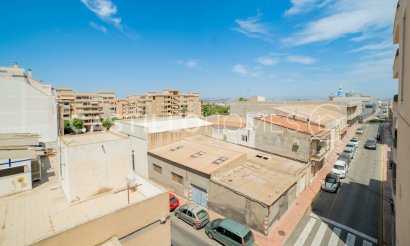 Resale - Apartment / flat - Torrevieja - Parque de Las Naciones
