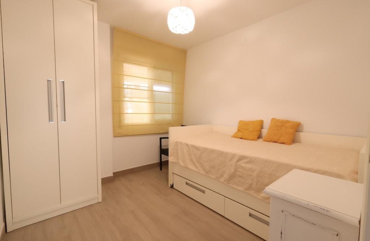 Reventa - Apartamento / piso - Orihuela Costa - Campoamor