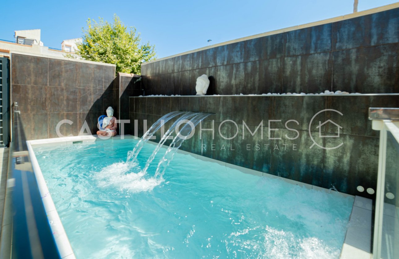 Resale - Townhouse - Torrevieja - Aguas Nuevas