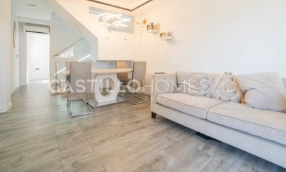 Resale - Townhouse - Torrevieja - Aguas Nuevas