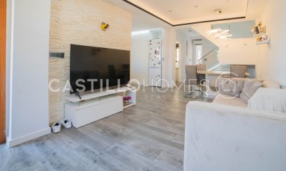 Resale - Townhouse - Torrevieja - Aguas Nuevas