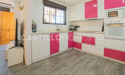 Resale - Townhouse - Torrevieja - Aguas Nuevas