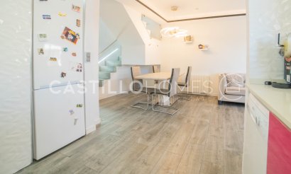 Resale - Townhouse - Torrevieja - Aguas Nuevas