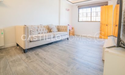 Resale - Townhouse - Torrevieja - Aguas Nuevas