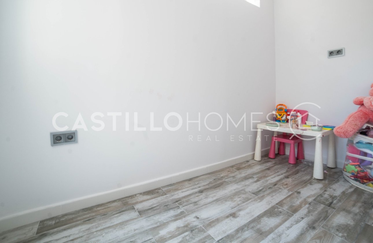 Resale - Townhouse - Torrevieja - Aguas Nuevas