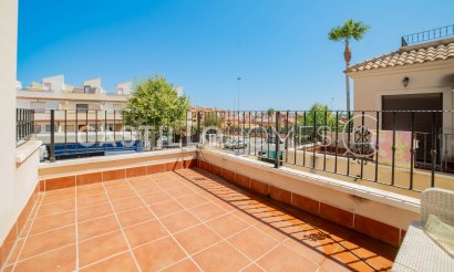 Resale - Townhouse - Torrevieja - Aguas Nuevas