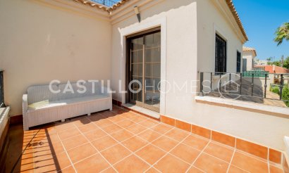 Resale - Townhouse - Torrevieja - Aguas Nuevas