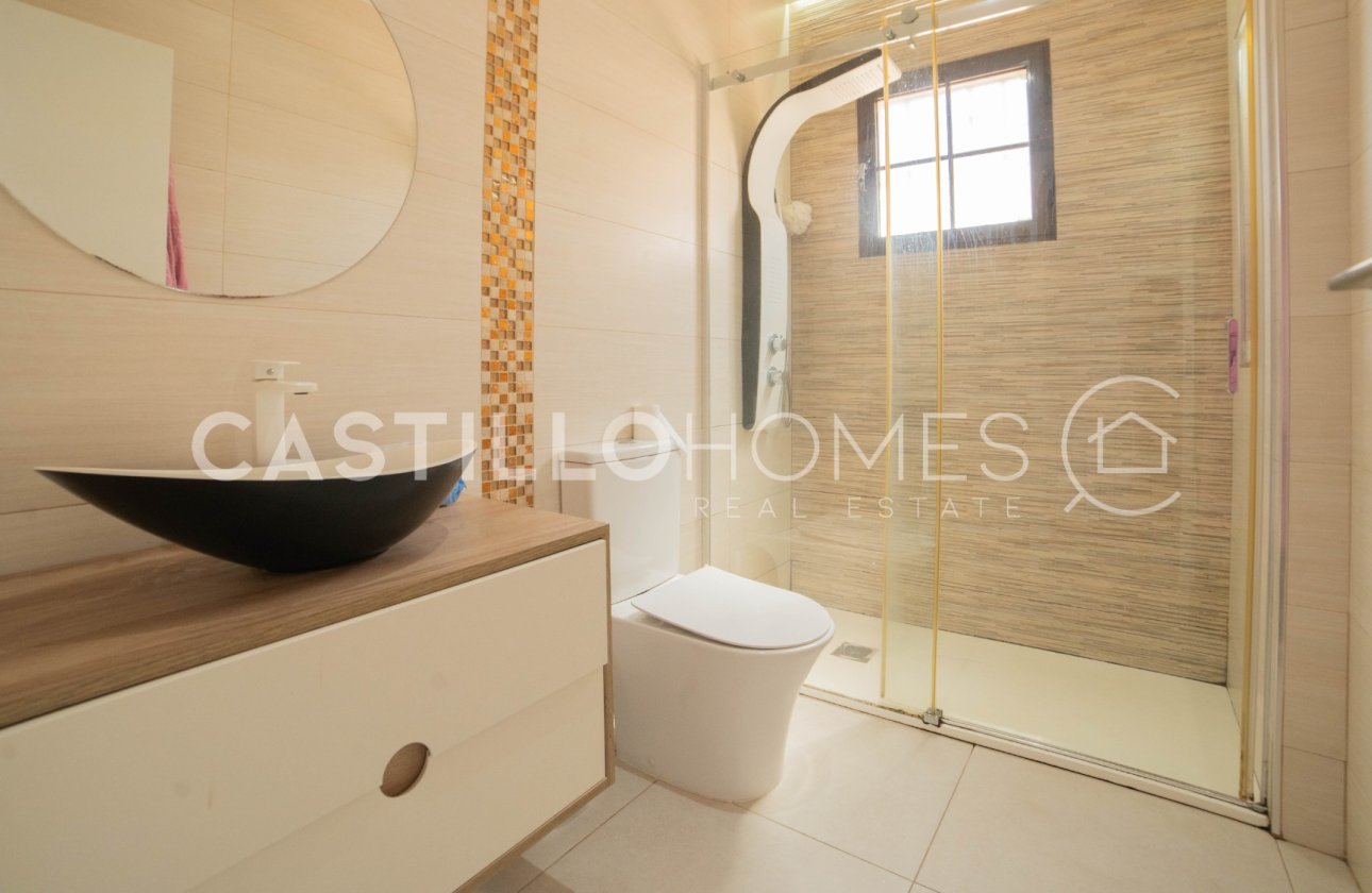 Resale - Townhouse - Torrevieja - Aguas Nuevas