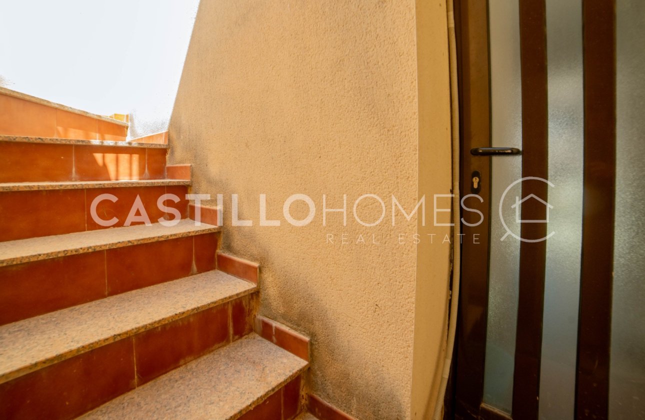 Resale - Townhouse - Torrevieja - Aguas Nuevas
