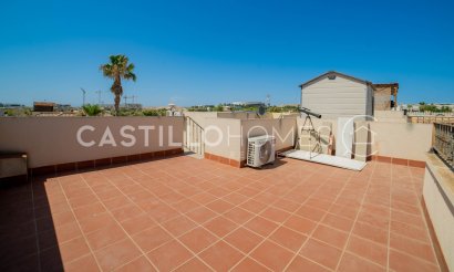 Resale - Townhouse - Torrevieja - Aguas Nuevas