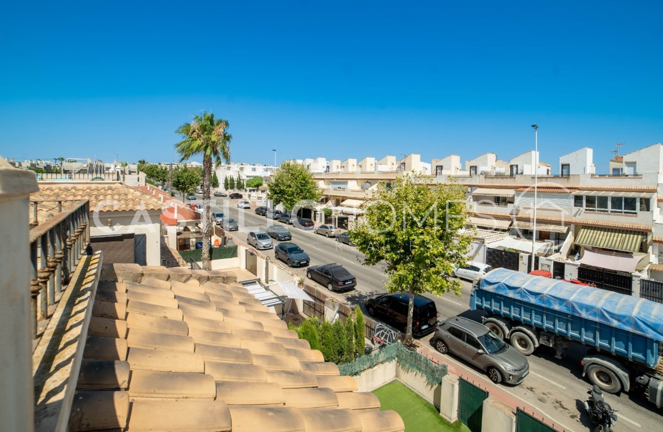Resale - Townhouse - Torrevieja - Aguas Nuevas