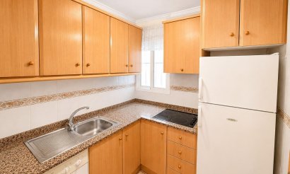 Resale - Apartment / flat - Torrevieja - Estacion de autobuses