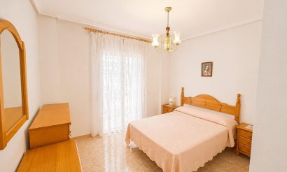 Resale - Apartment / flat - Torrevieja - Estacion de autobuses