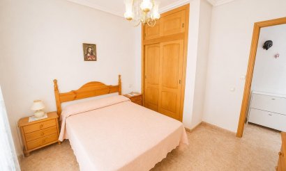 Resale - Apartment / flat - Torrevieja - Estacion de autobuses