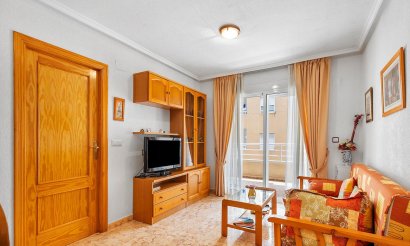Resale - Apartment / flat - Torrevieja - Playa del Cura