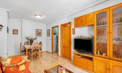 Resale - Apartment / flat - Torrevieja - Playa del Cura